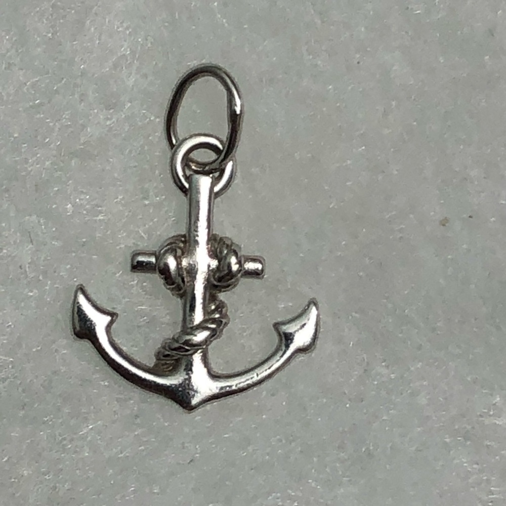 LR 925 Sterling Silver Vintage Ship Anchor Pendant